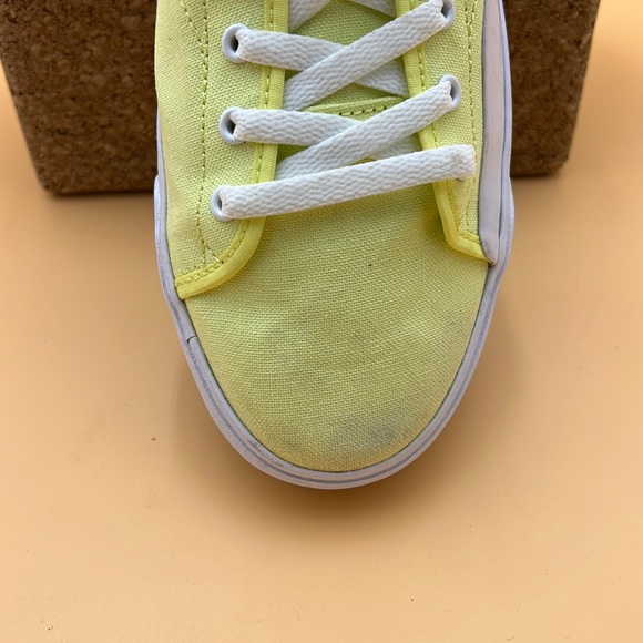 Nike SB BLZR Court Size 11.5 Yellow/White - Picture 10 of 12